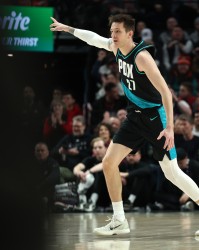 开云APP-解说：克雷伊奇的加入对杨瀚森不利 斯普利特会更坚定地用小阵容